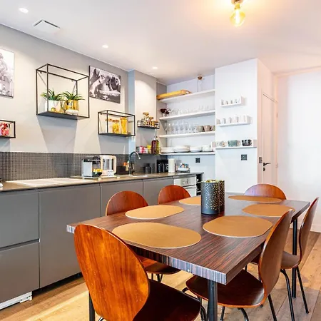 Apartment Modern Family Next To The Eiffel Tower Paris